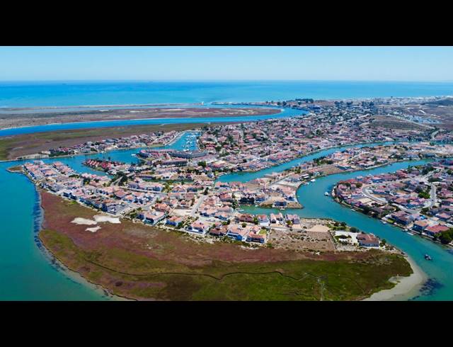 647M² VACANT LAND FOR SALE IN PORT OWEN